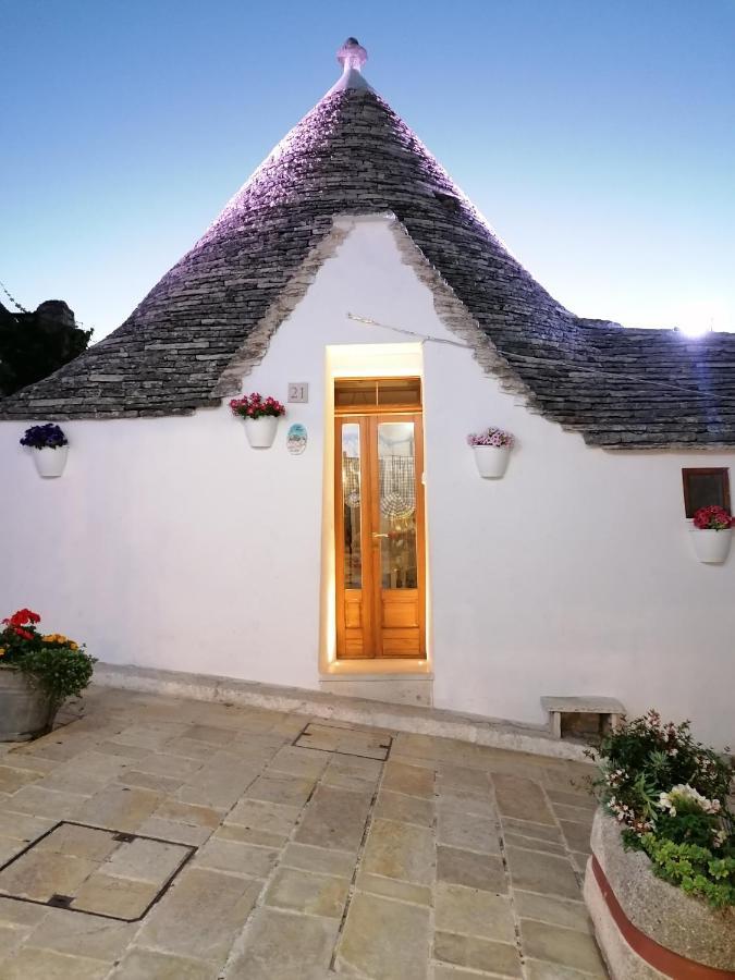 Trullo Dell'Angolo Villa อัลเบโรเบลโล ภายนอก รูปภาพ