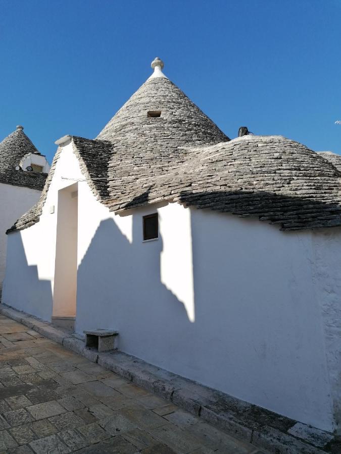 Trullo Dell'Angolo Villa อัลเบโรเบลโล ภายนอก รูปภาพ